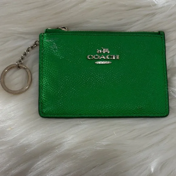 Coach Green Leather Zip Card Holder with Key Ring - Picture 1 of 11